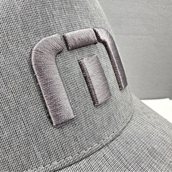 Travis Mathew Golf Snapback Hat Cap Bahamas Gray Raised Embroidered Logo 7696900 - Picture 6 of 16